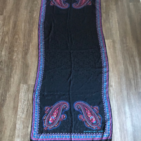 Emanuel Ungaro silk scarf. - Picture 1 of 7